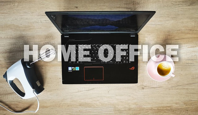 Homeoffice und kein Feierabend? Wie sensorische Rituale und Duftkerzen beim Abschalten helfen können