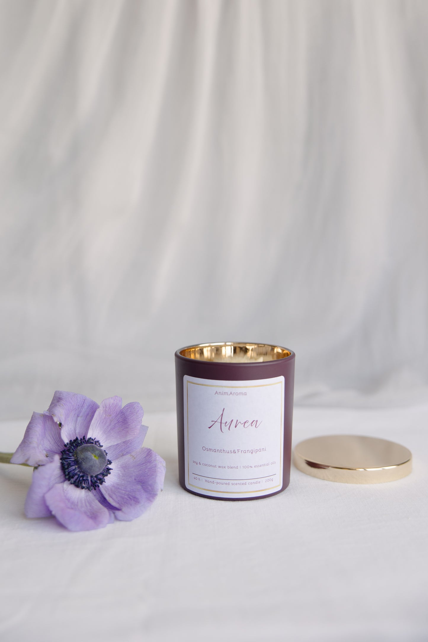 Aurea Duftkerze von AnimAroma – holzig-floraler Raumduft mit Osmanthus, Lavendel und Zedernholz