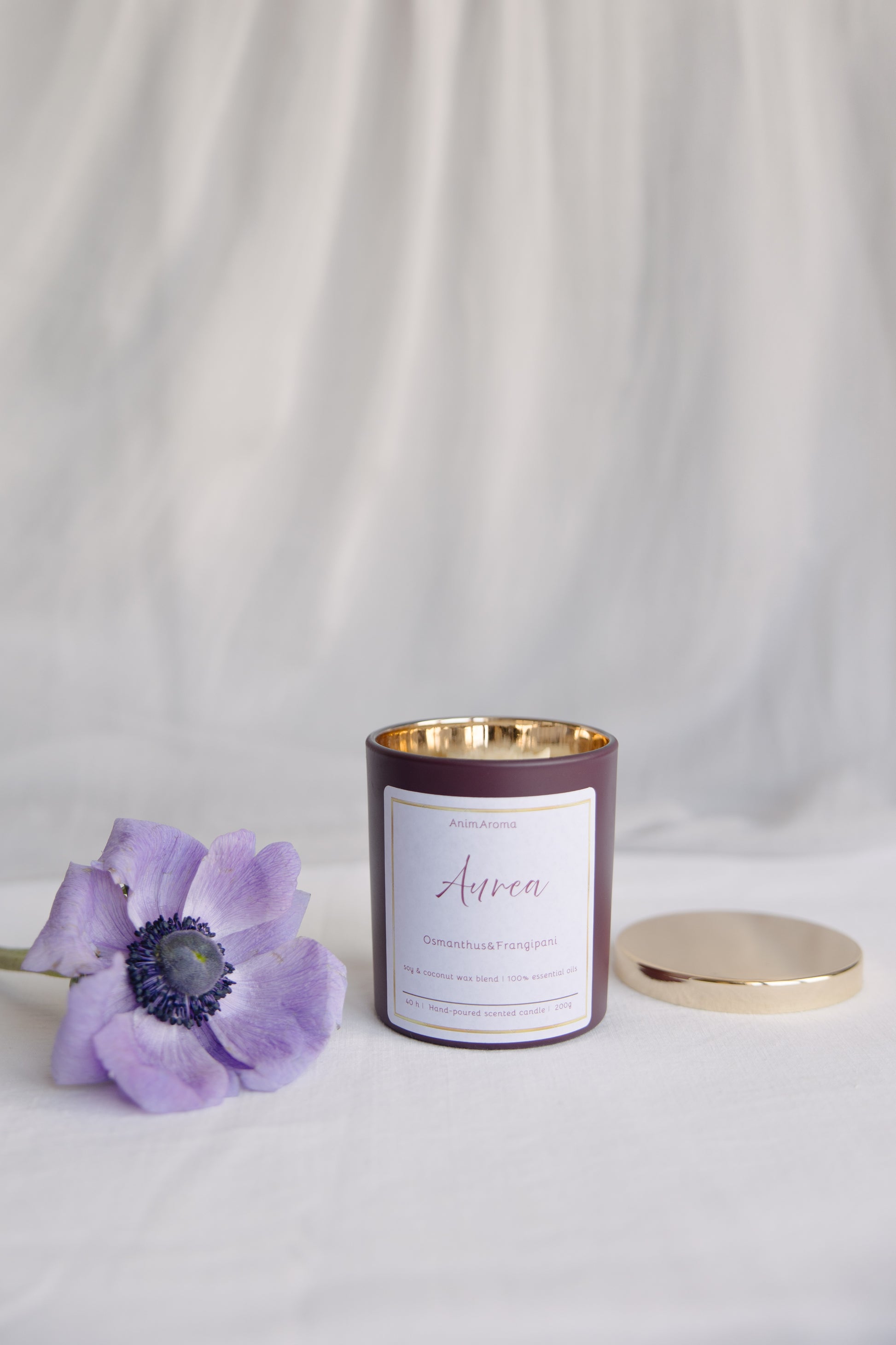 Aurea Duftkerze von AnimAroma – holzig-floraler Raumduft mit Osmanthus, Lavendel und Zedernholz