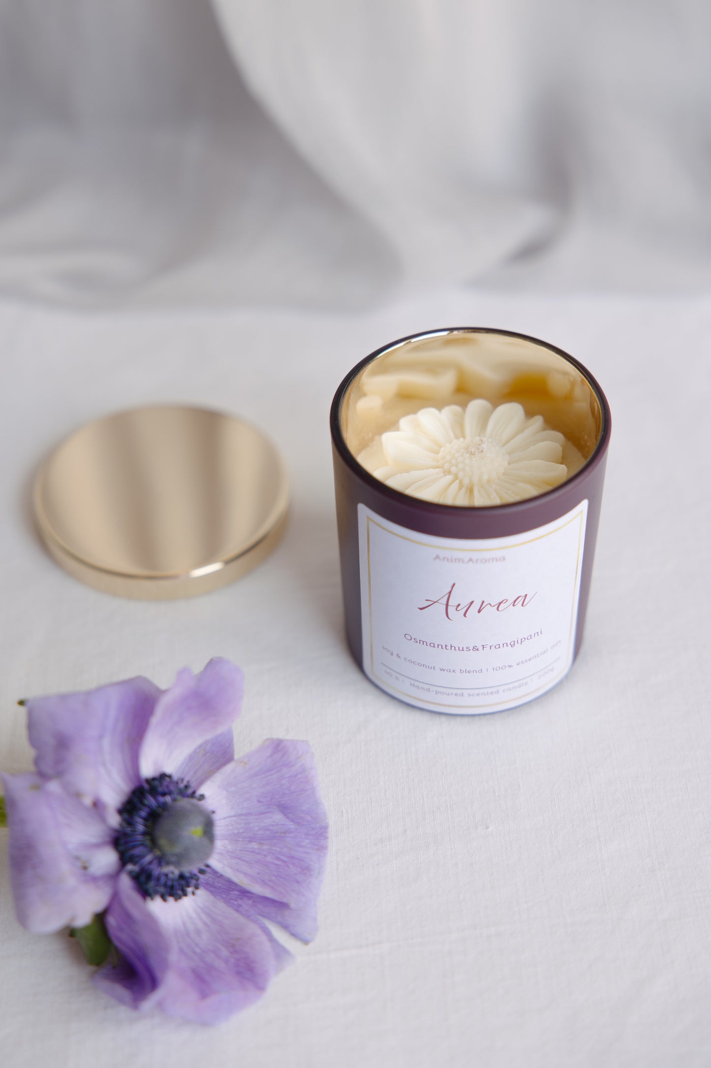 AnimAroma Aurea – premium Duftkerze mit Frangipani und Ylang-Ylang für stille Abende