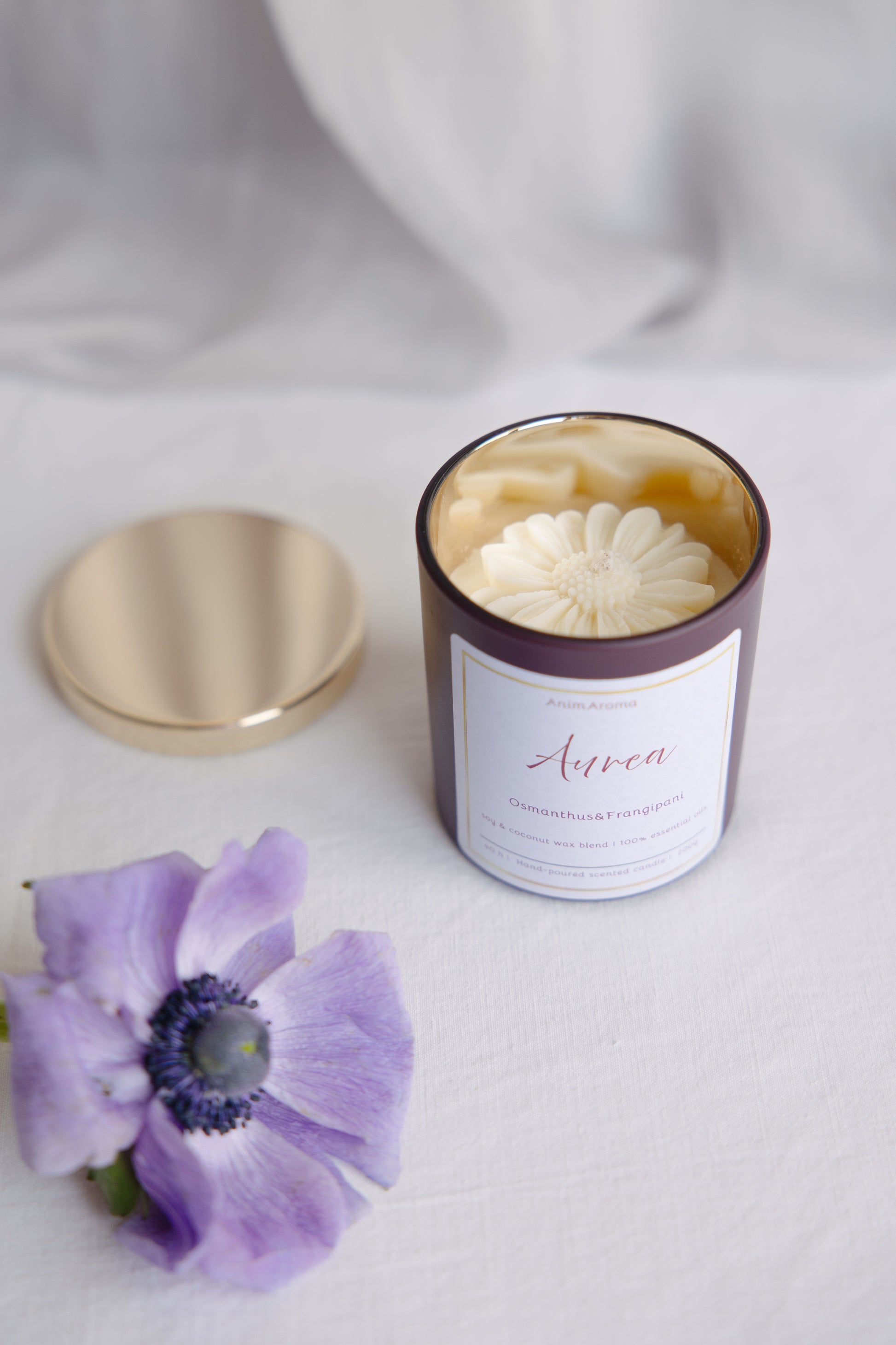AnimAroma Aurea – premium Duftkerze mit Frangipani und Ylang-Ylang für stille Abende